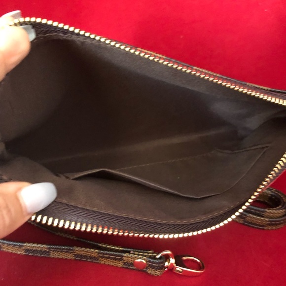 Crossbody Bag / Clutch - Picture 6 of 8